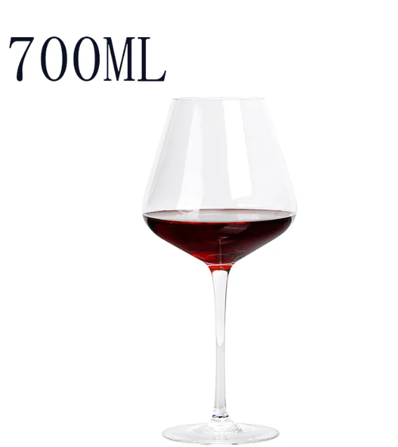 The Aeris Crystal Wine Decanter – Elegant Pouring for Refined Entertaining