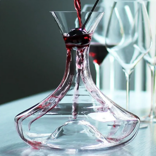 The Aeris Crystal Wine Decanter – Elegant Pouring for Refined Entertaining