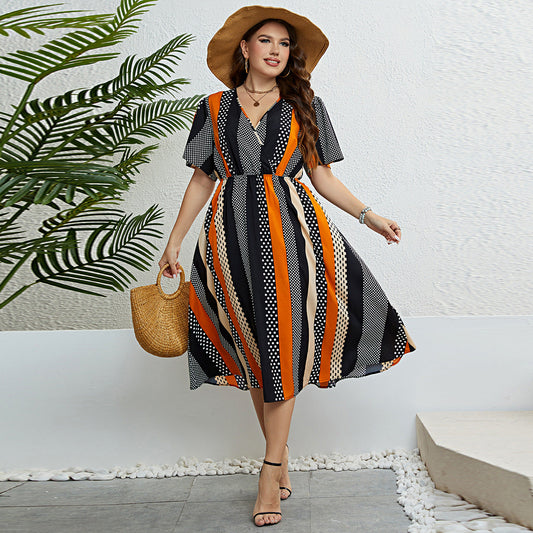 Plus Size Short Sleeve Summer Dress with V Neck