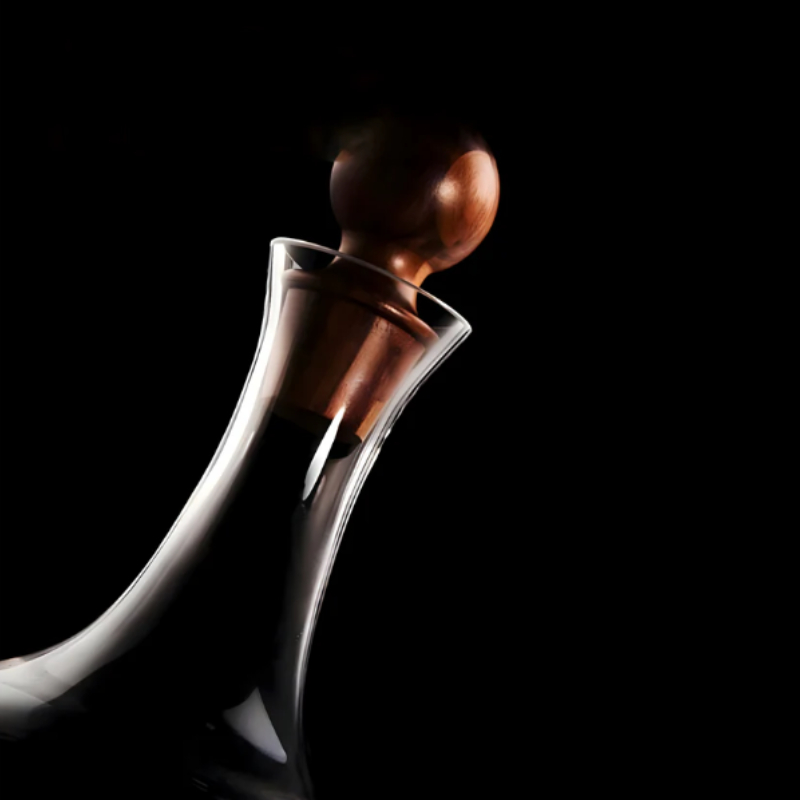 The Aeris Decanter | Elegant Wine Decanter for Refined Entertaining